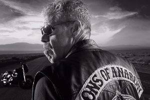 sons of anarchy clay morrow ron perlman