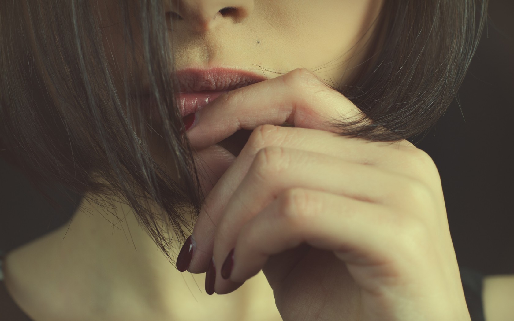 women brunette macro lips painted nails Wallpaper