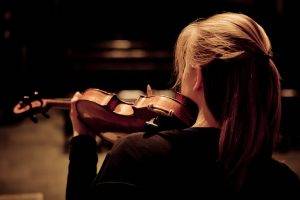 women violin music depth of field