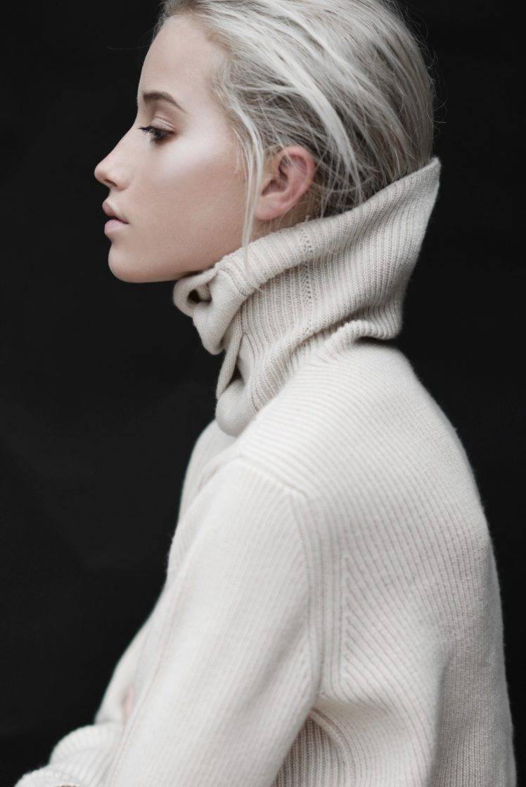women hannah waites model blonde sweater HD Wallpaper Desktop Background