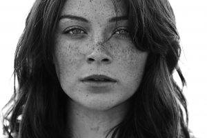 women monochrome brunette face freckles