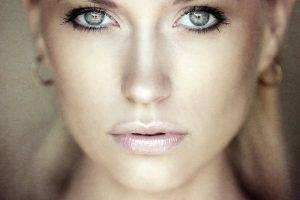 women blonde face closeup depth of field green eyes