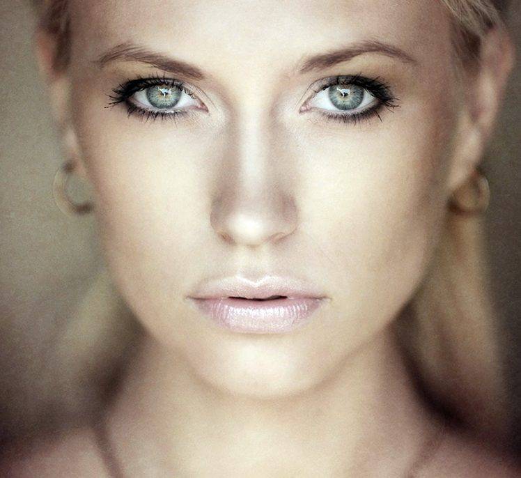 women blonde face closeup depth of field green eyes HD Wallpaper Desktop Background