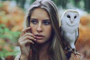 women animals owl blonde face blue eyes camille rochette