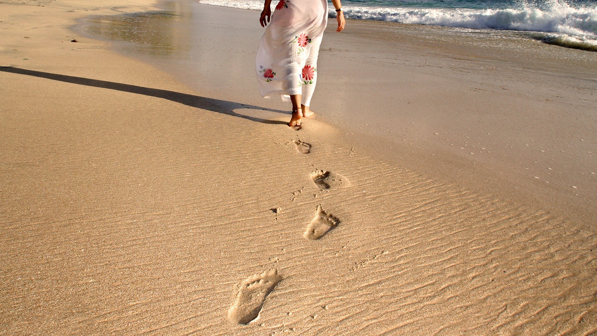 Download hd wallpapers of 137401-footprints, Beach, Sand, Shoreline, Skirt,...
