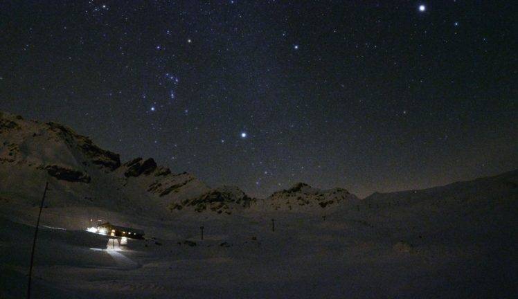 night sky, Stars, Snow, Horizon, Sky, Winter, GoPro, Milky Way, Blueprints, Switzerland HD Wallpaper Desktop Background