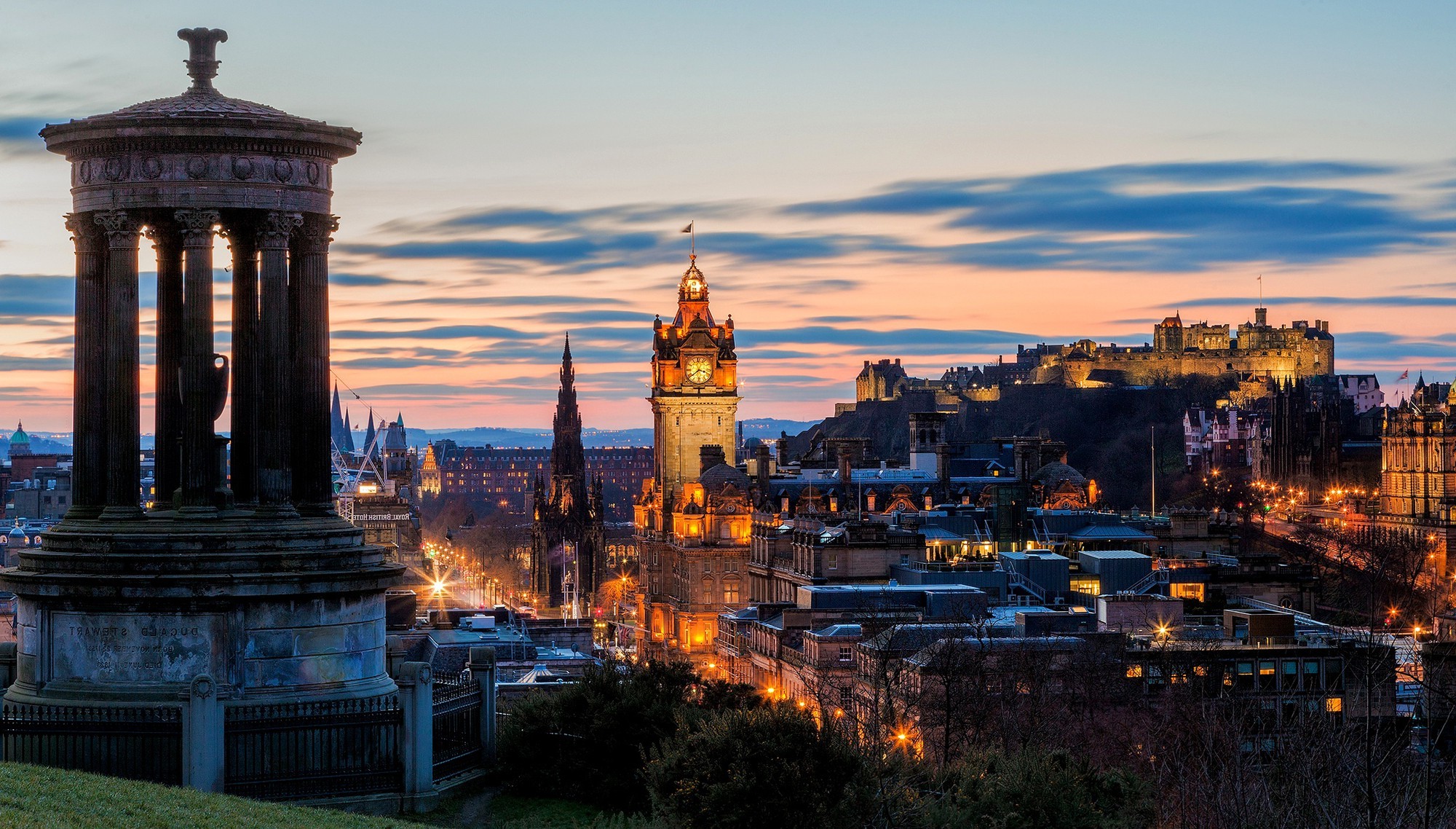 cityscape, Edinburgh, Scotland, Castle, Hill, Old building, Sky, Clouds, Sunset, Lights, Church, Monuments, Flag, Long exposure, UK Wallpaper