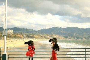 National Geographic, Mickey Mouse, Minnie Mouse, Beach