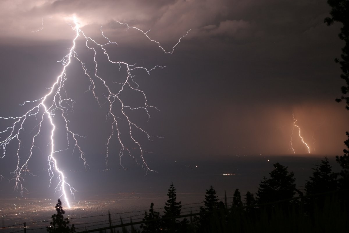 lightning, Sea, Storm Wallpaper