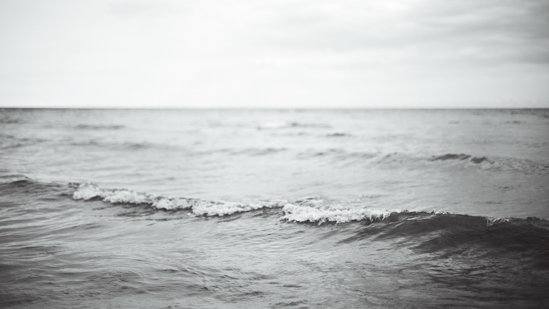 waves, Depth of field, Monochrome Wallpaper