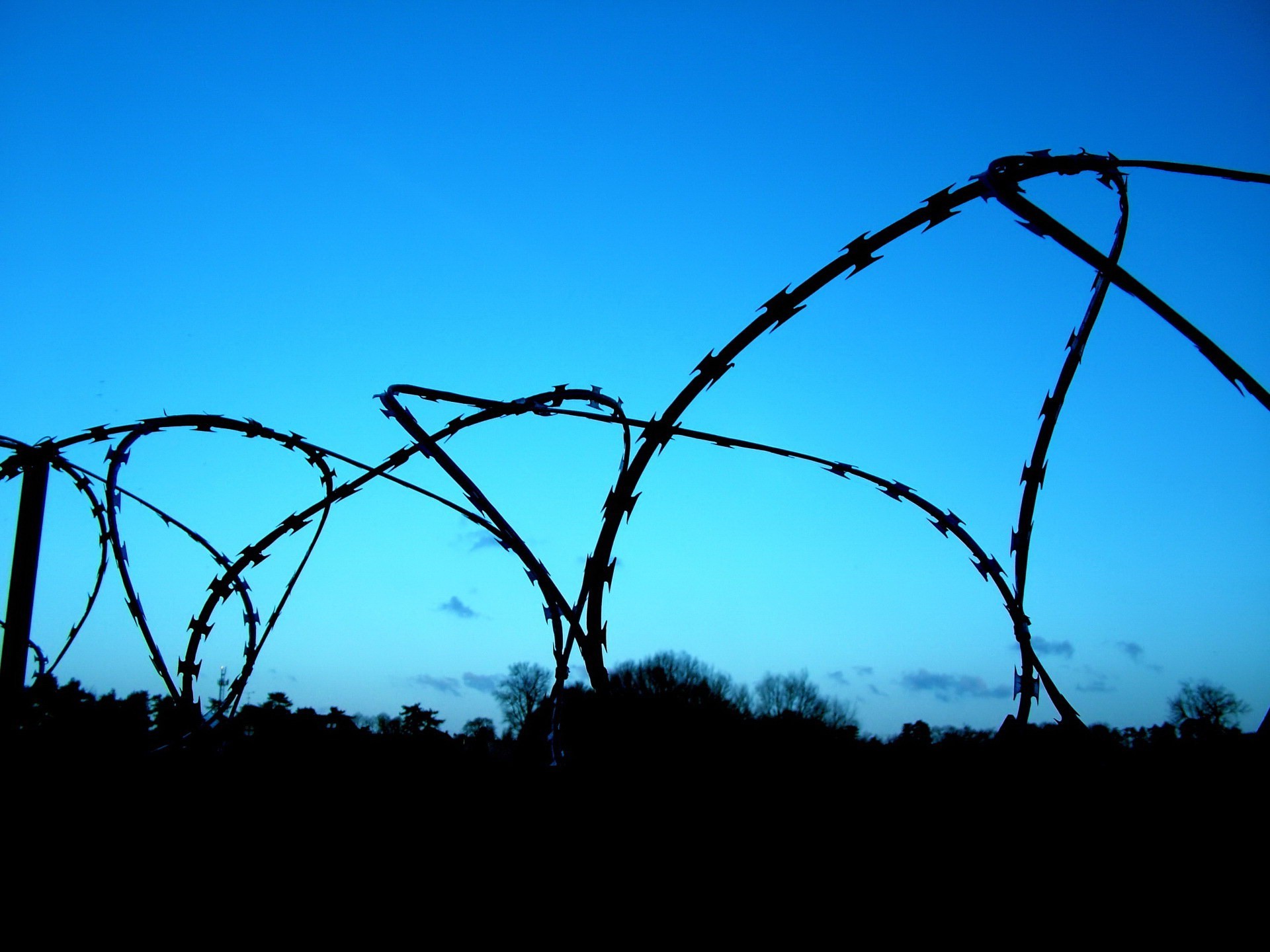 barbed wire, Silhouette, Sky Wallpaper