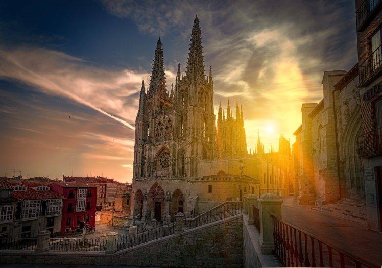 cityscape, Architecture, Town, Building, Burgos, Spain, Cathedral, House, Tower, Sun, Sunlight, Clouds HD Wallpaper Desktop Background