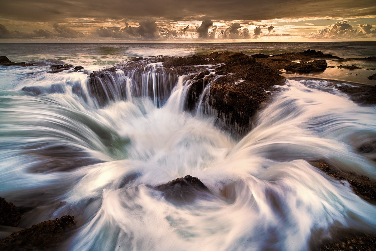 sea, Thors Well Wallpaper