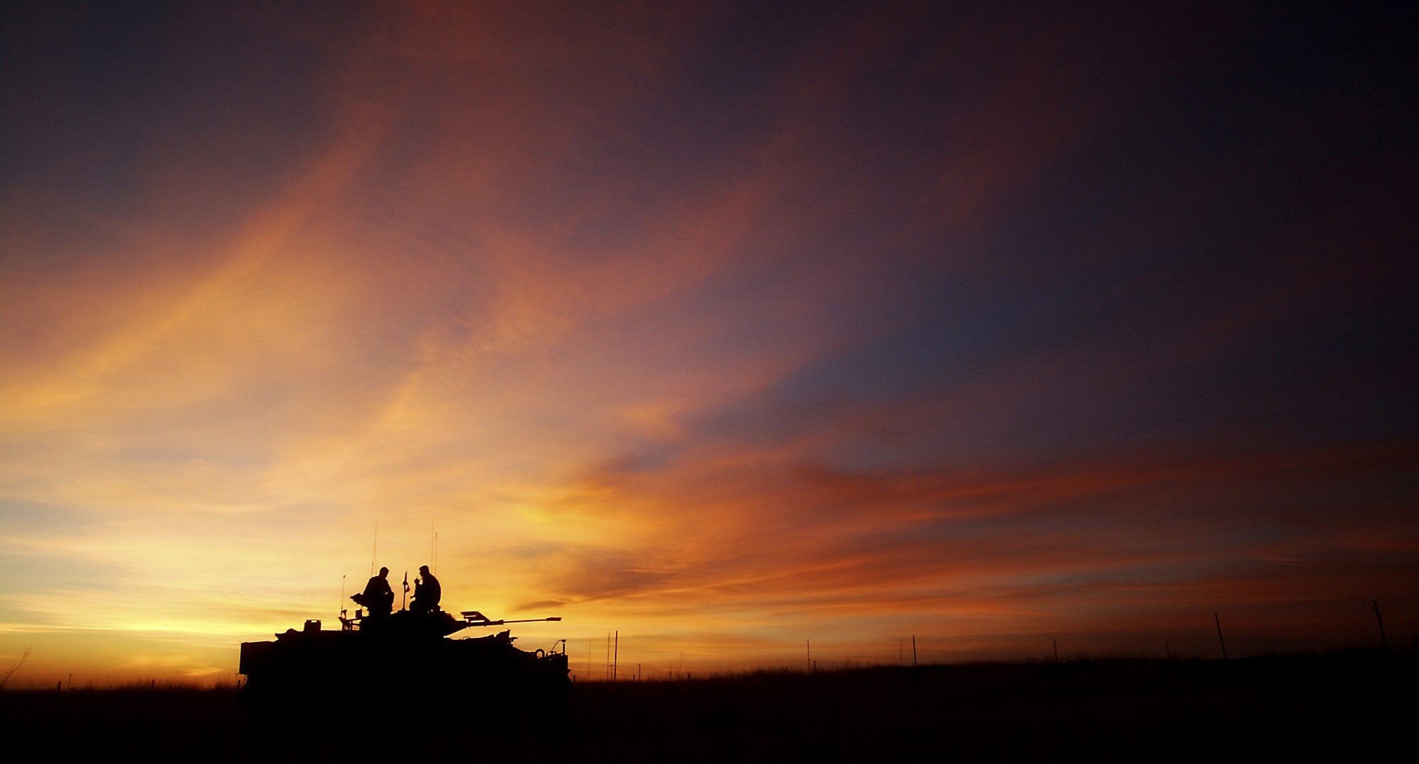 infantry fighting vehicle Wallpaper