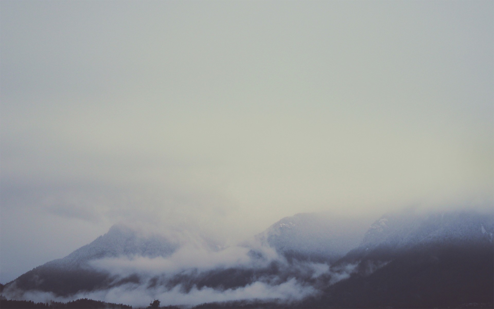 mist, Mountain, Sky, Clovers Wallpaper