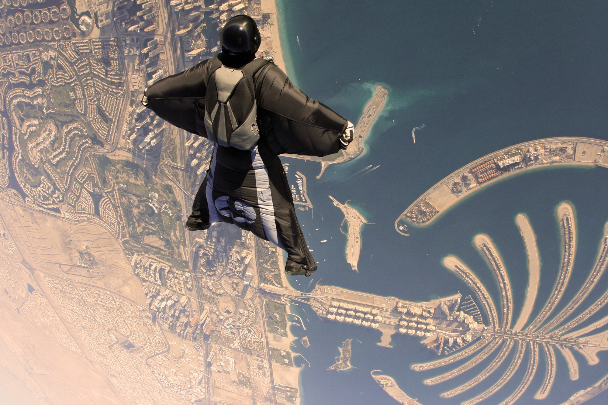 United Arab Emirates, Island, Skydiving, Wingsuits Wallpaper