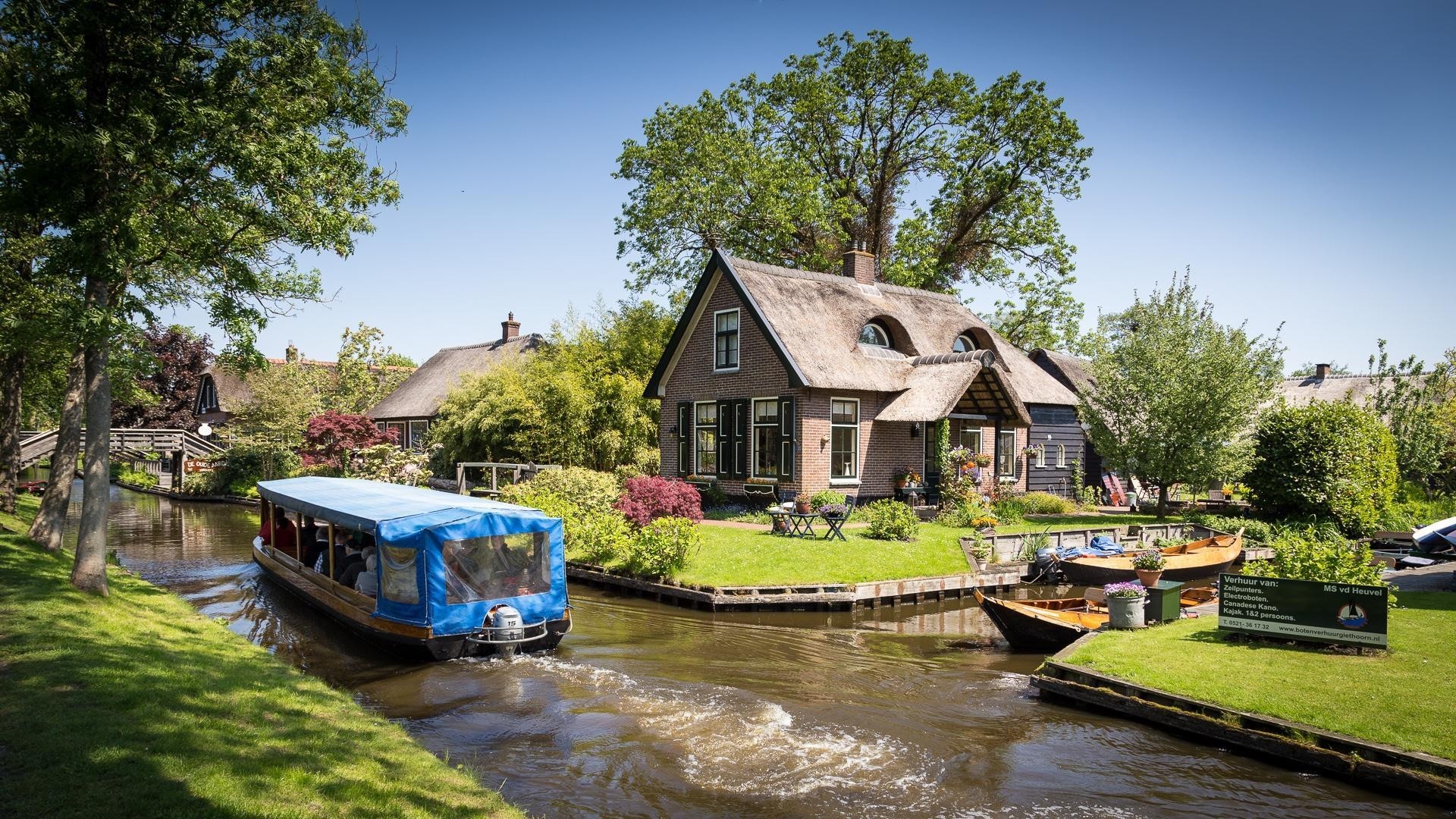 Tourism, People, Architecture, House, Netherlands, Water, Trees, Garden, Grass, Village, Boat, Flowers, Canal, Summer Wallpaper