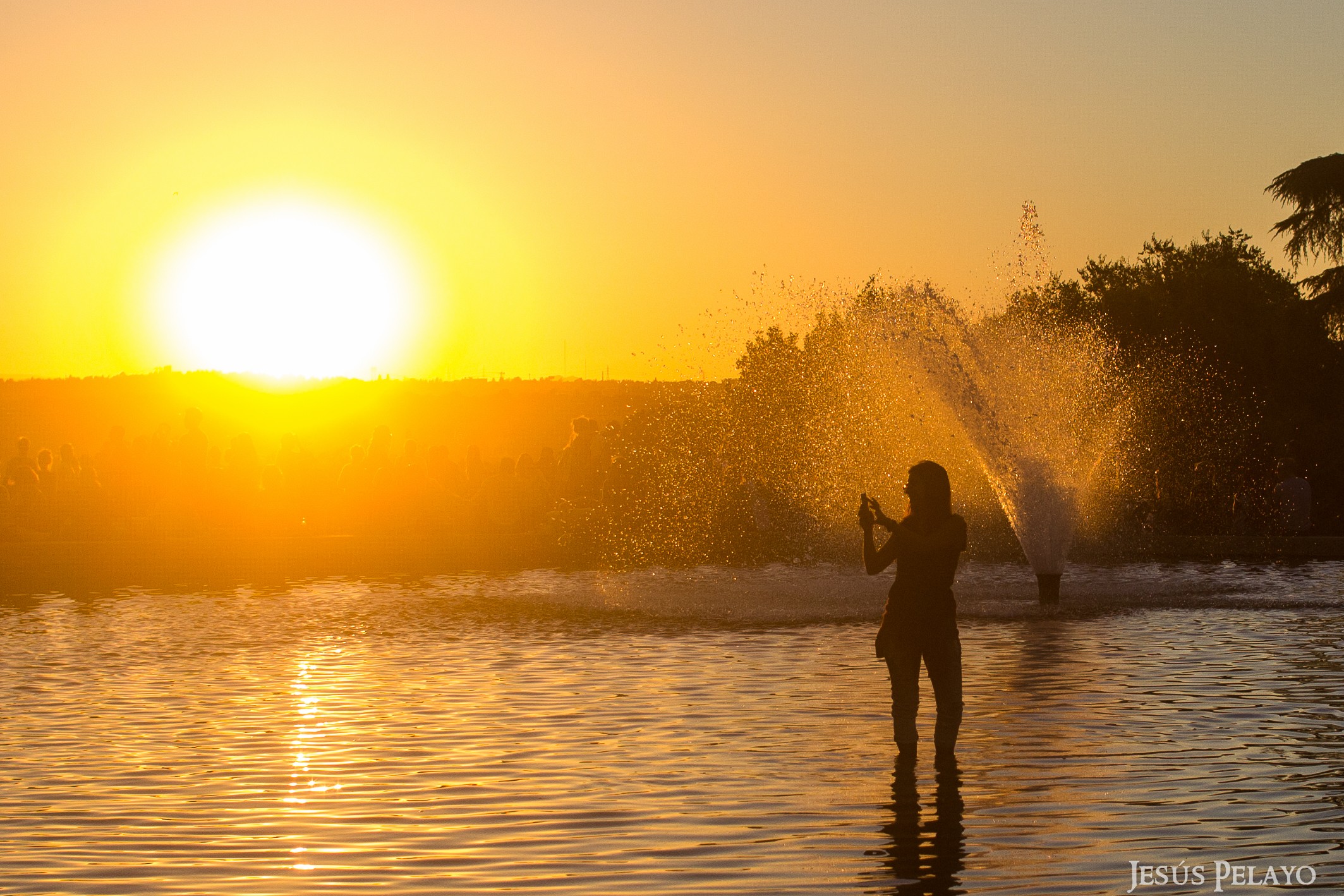 Madrid, Sunset, Water Wallpaper