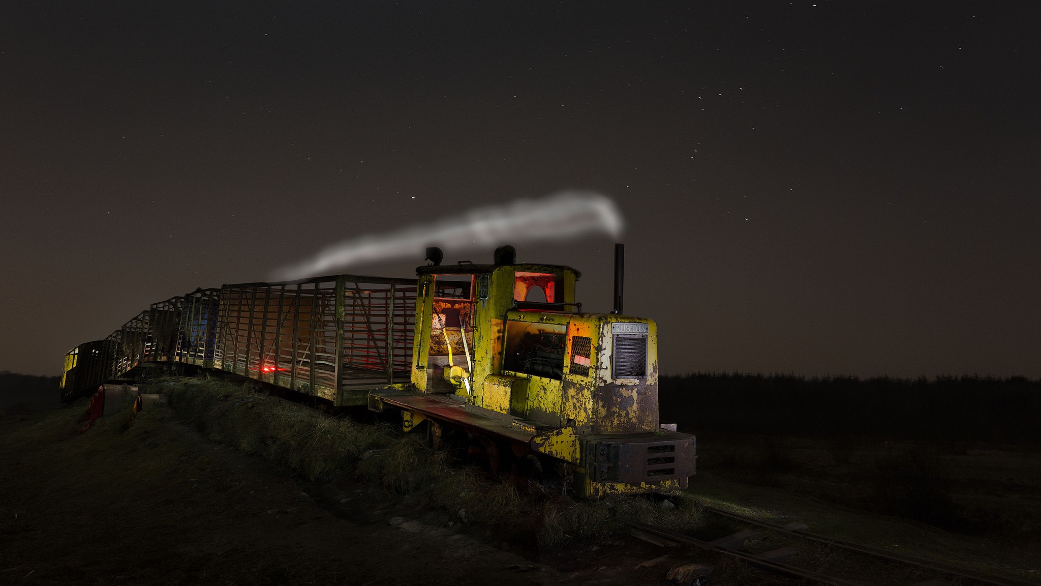 night, Train, Vehicle Wallpaper