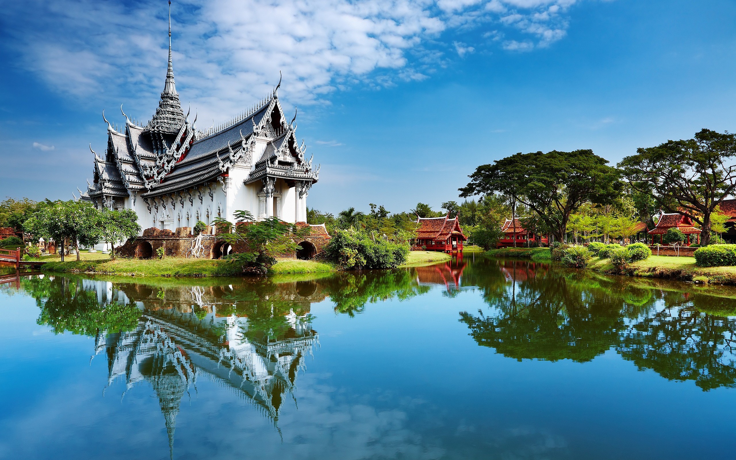 Thailand, Temple, Architecture, Thai, Sky, Blue, Trees, Travel posters, Reflex, Water Wallpaper