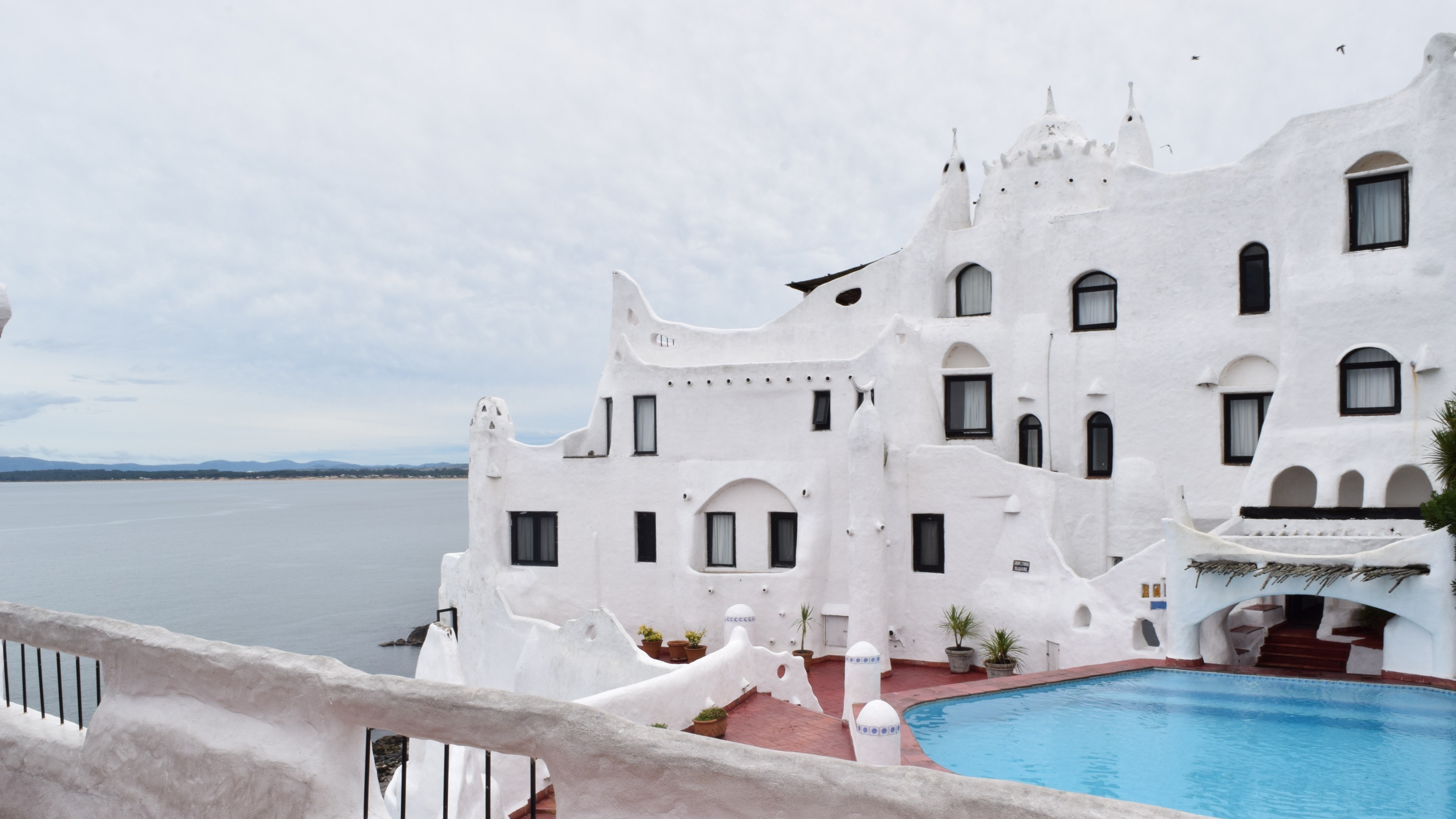 architecture, Building, Uruguay, Hotel, Swimming pool, Horizon, Sea, Balcony Wallpaper