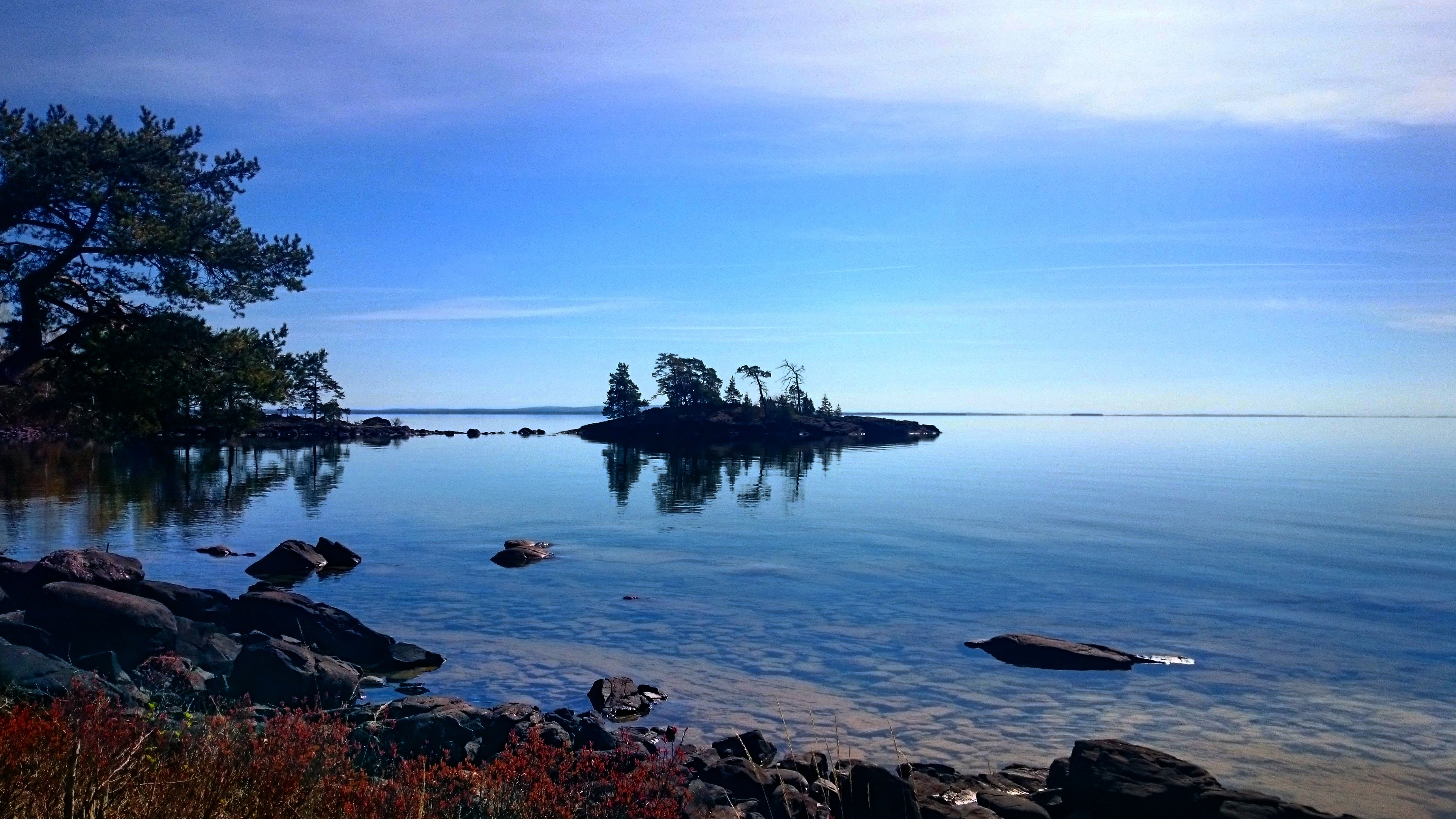Sweden, Lake, Island, Stones, Clear water, Nature Wallpaper