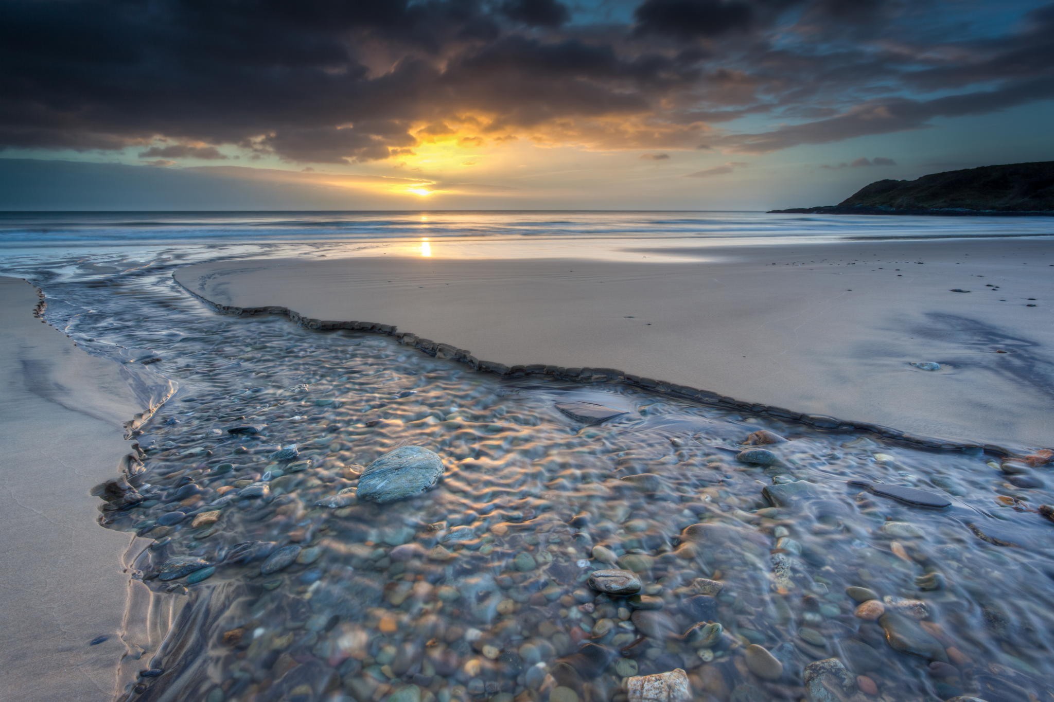 photography, Stones, Sand, Sunset, Mountains, Clouds, Water, Sea, Horizon Wallpaper