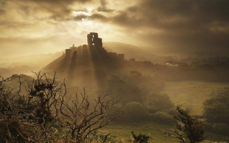 photography, Nature, Landscape, Morning, Sun rays, Mist, Trees, Shrubs, Ruins, Village, Hills, Sunlight, Corfe Castle, England HD Wallpaper Desktop Background