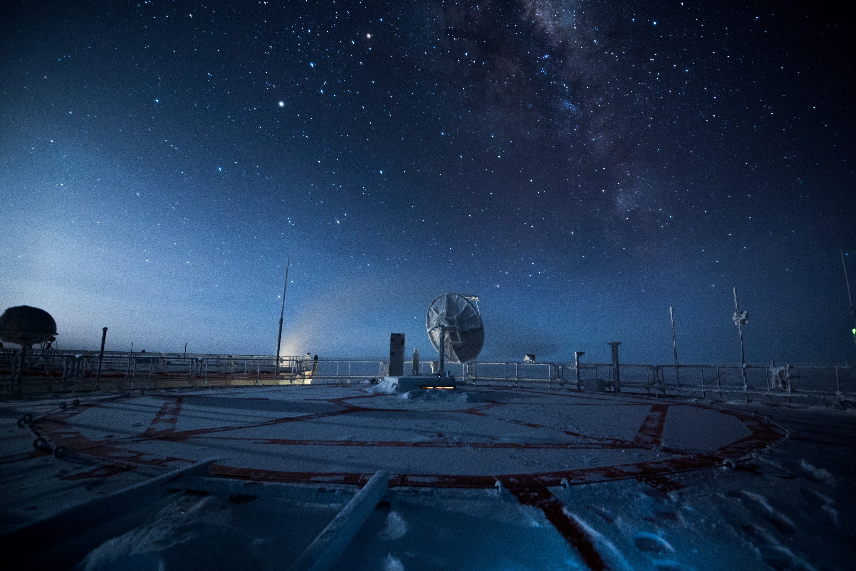 nature, Landscape, Clear sky, Night, Concordia Research Station, Antarctica, Snow, Ice, Milky Way, Stars, Lights, Satellite, Technology, Science Wallpaper