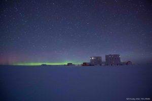 nature, Landscape, Night, Lights, Stars, Concordia Research Station, Antarctica, Snow, Cold, Building, Science, Technology, Aurora  borealis, Aurorae