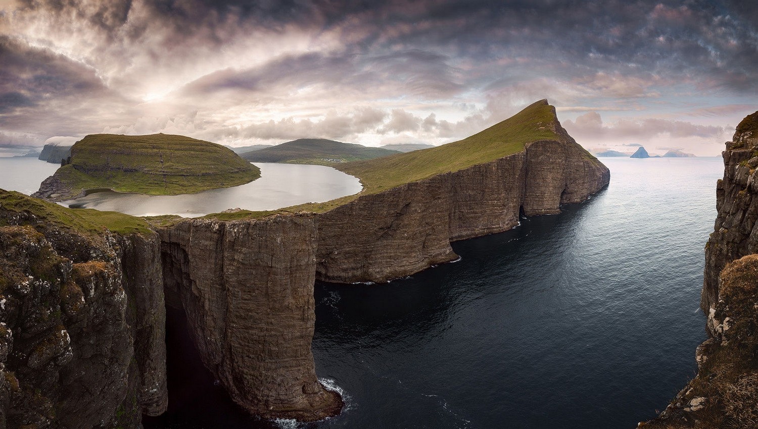 nature, Photography, Landscape, Cliff, Sea, Mountains, Island, Clouds, Sunset, Faroe Islands Wallpaper