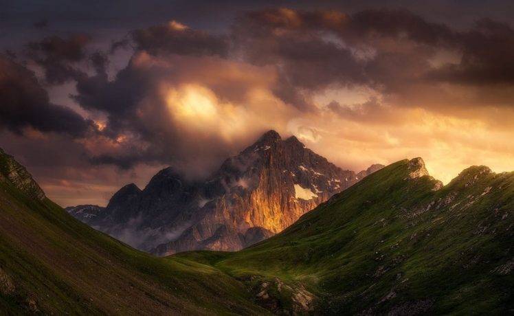 photography, Landscape, Nature, Mountains, Sunrise, Grass, Clouds, Dolomites (mountains), Italy HD Wallpaper Desktop Background