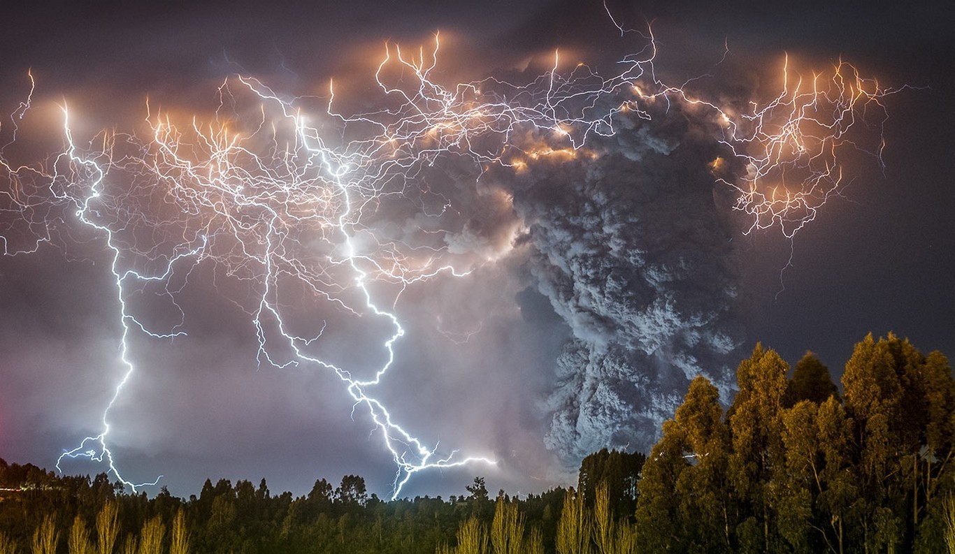 clouds, Cataclysm, Thunder, Lightning, Russia, Trees Wallpaper