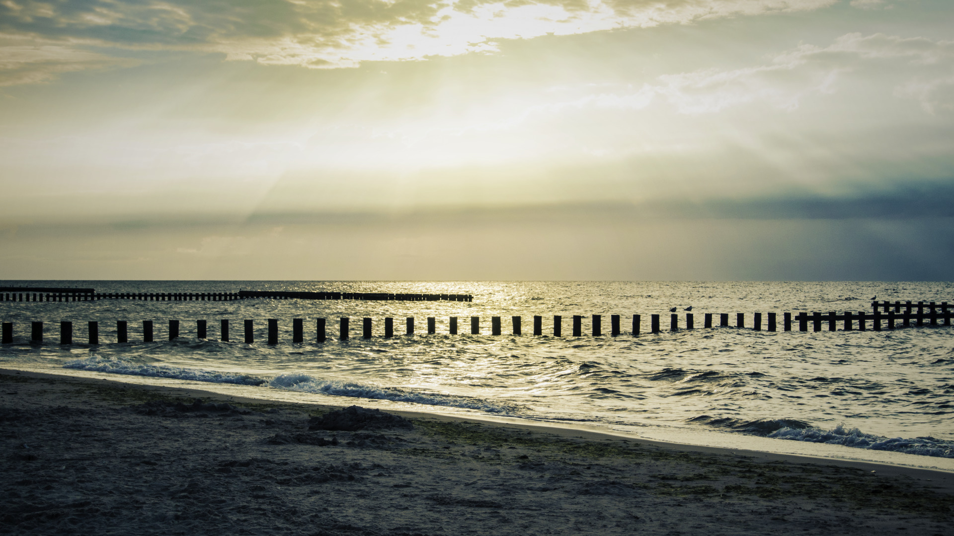 sea, Baltic Sea, Beach, Poland, Sun rays Wallpaper