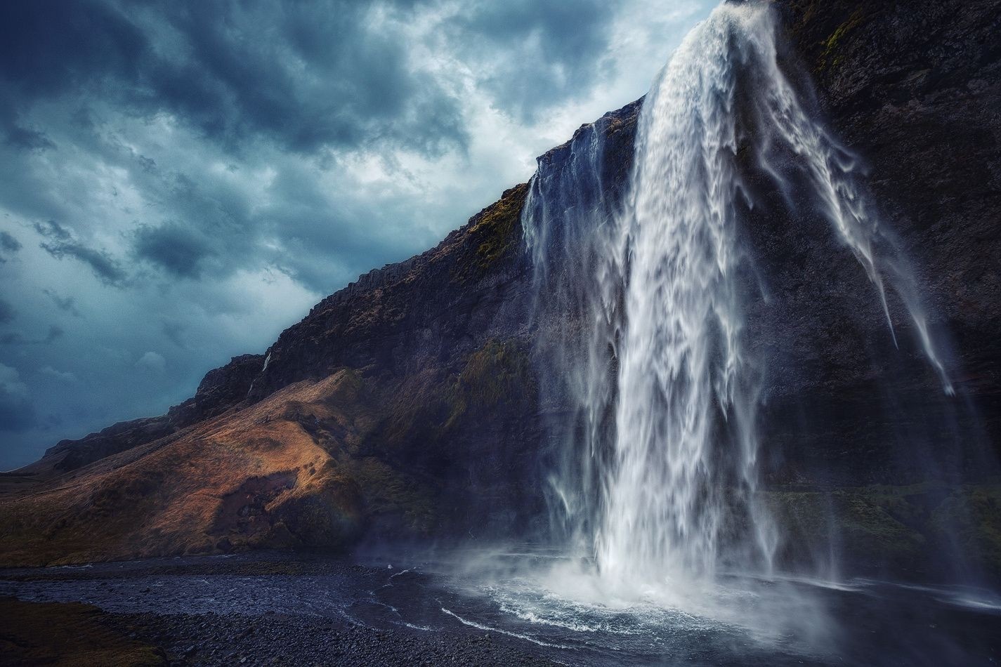landscape, Nature, Photography, Waterfall, Cliff, Clouds, Moss, Overcast, Iceland Wallpaper