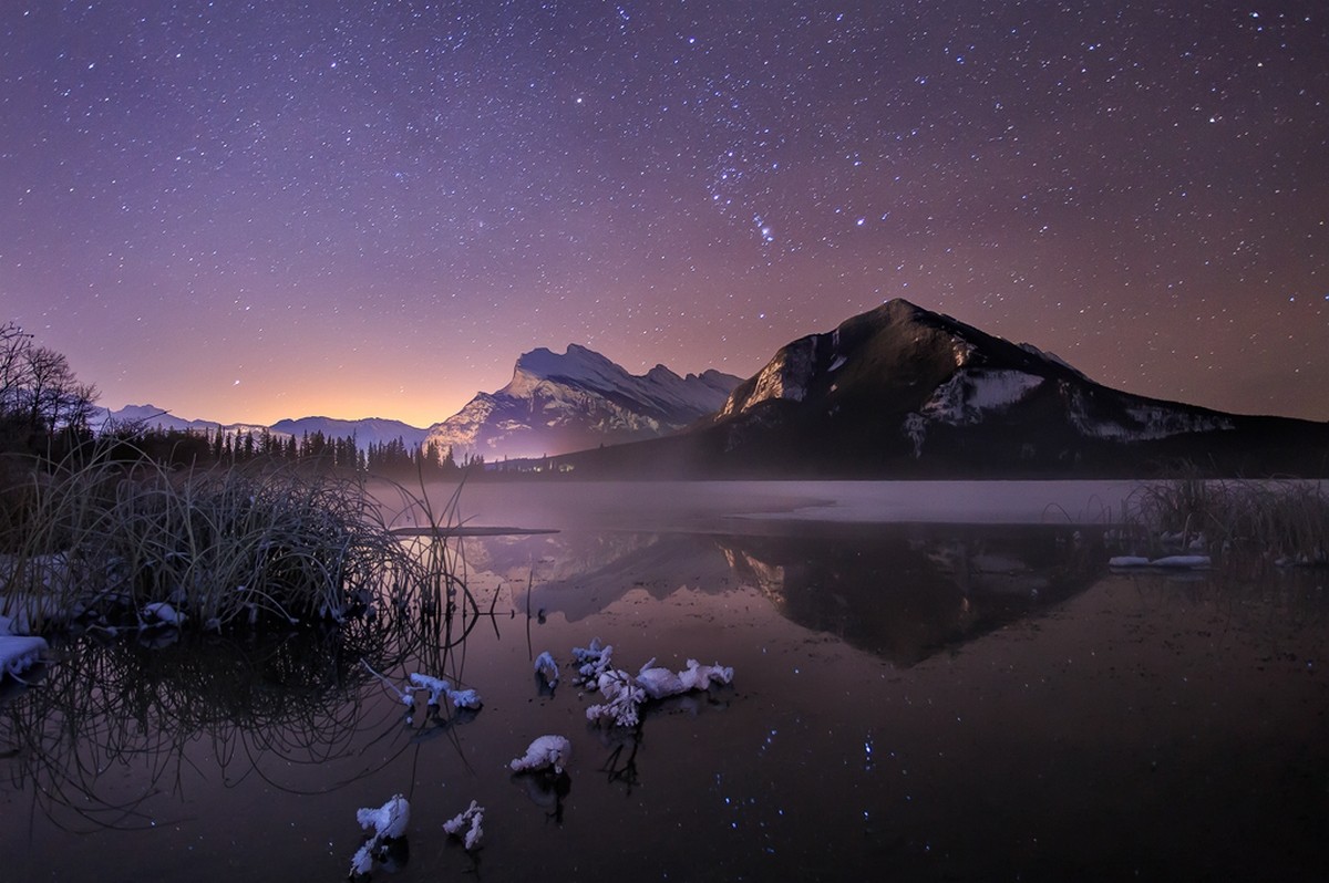landscape, Nature, Photography, Lake, Mountains, Frost, Snow, Starry night, Reflection, Lights, Banff National Park, Canada Wallpaper