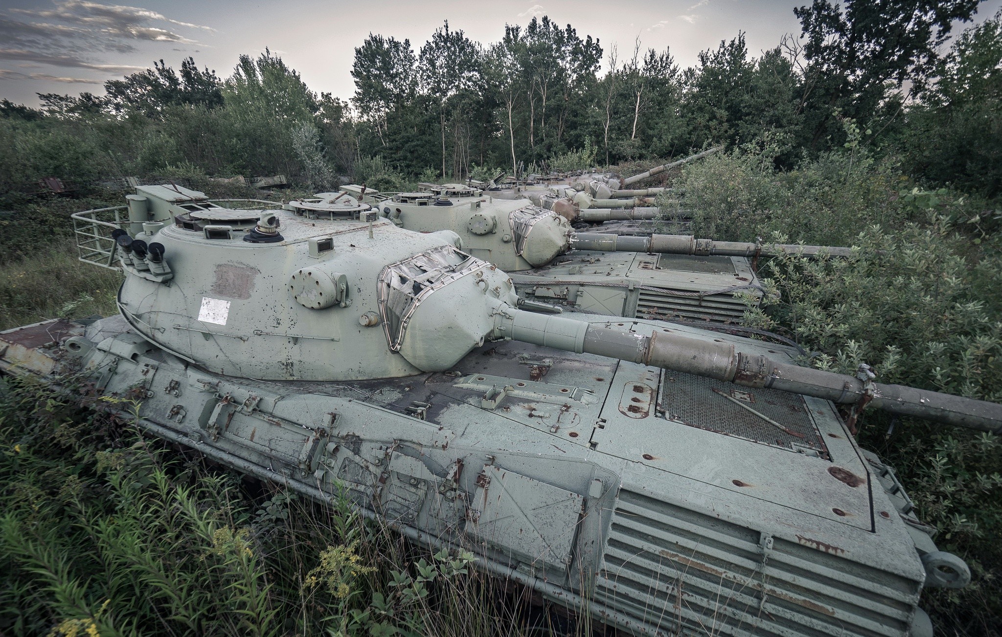 wreck, Vehicle, Tank, Leopard 1 Wallpaper