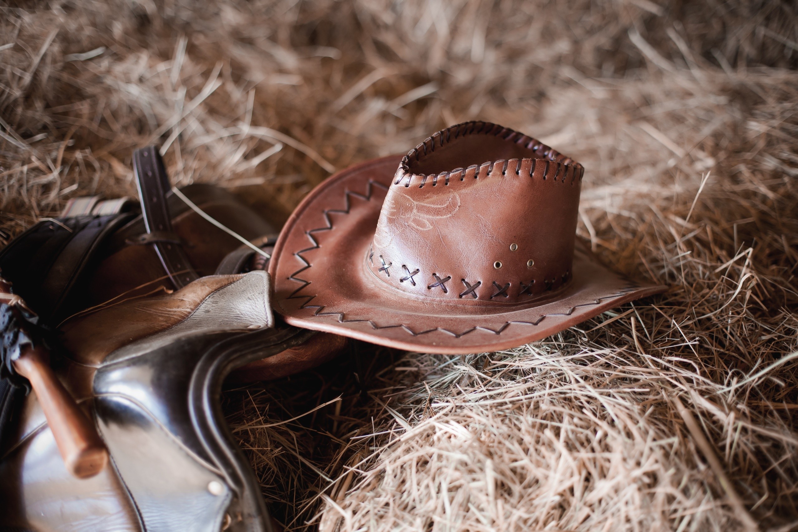 cowboys, Hat, Straw, Saddles Wallpaper