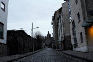 Edinburgh, Alleyway, Light bulb, Clouds, Overcast, Scotland, Trash