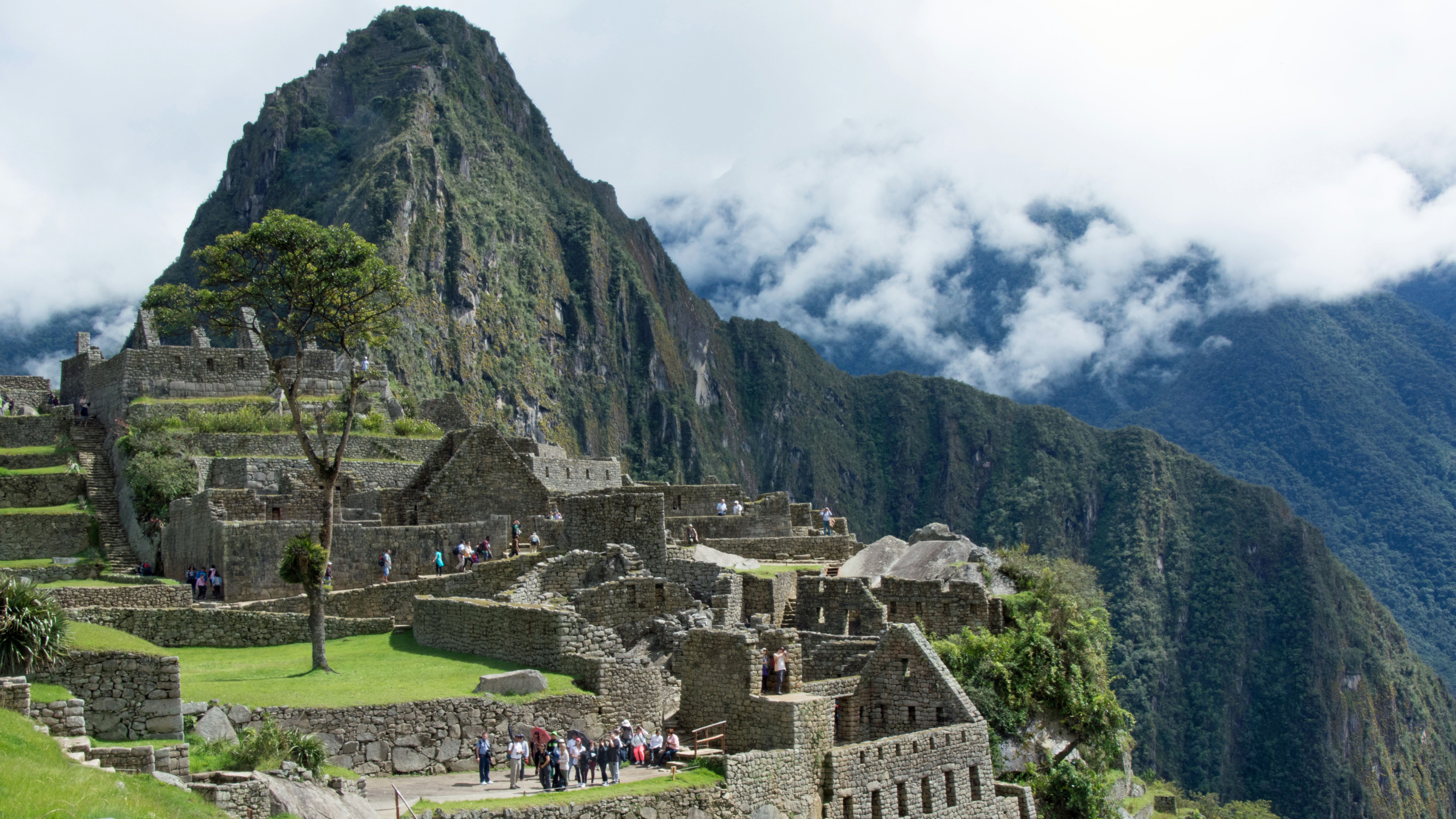 Machu Picchu,   landscape Wallpaper