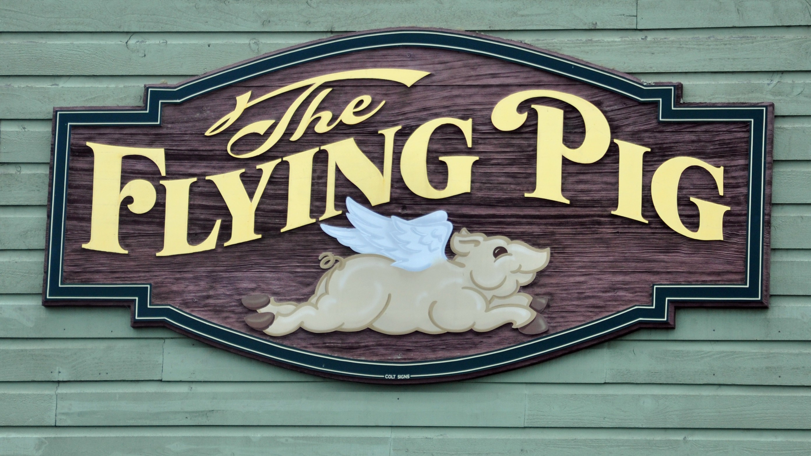 Flying Pig, Humor Wallpaper