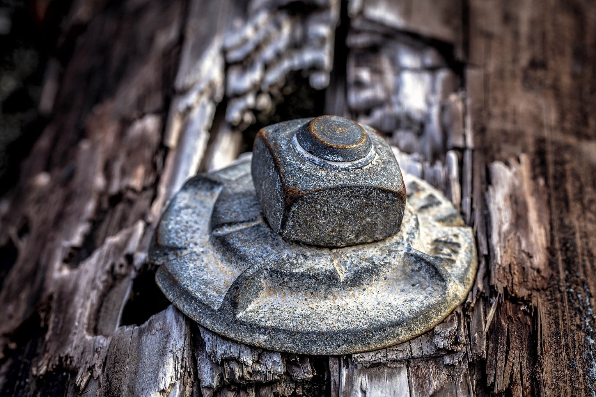 Bolt, Wood, Metal Wallpaper