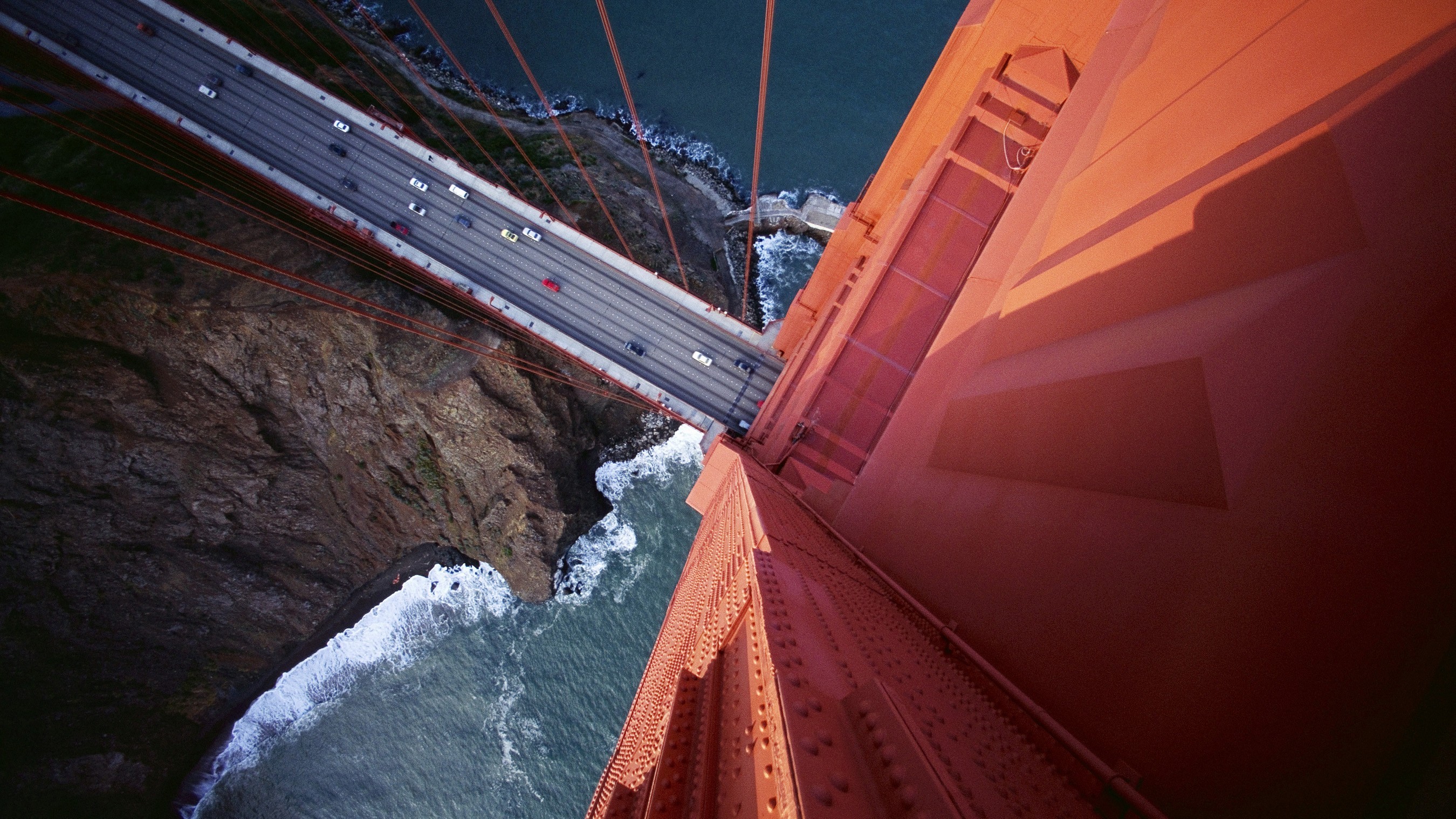 Golden Gate Bridge, Cliff Wallpaper