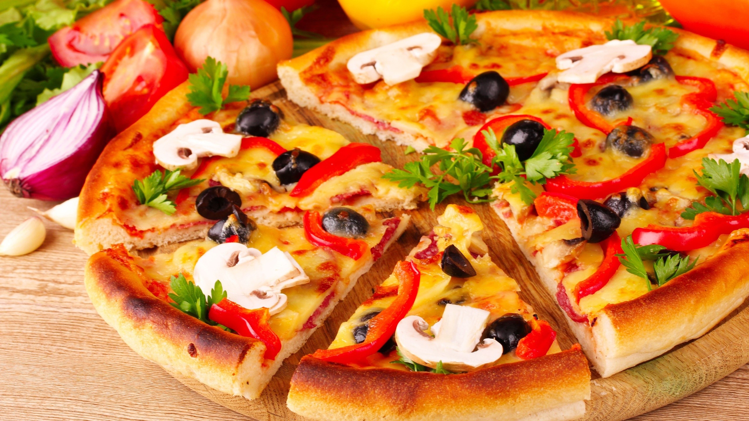 food, Pizza, Tomatoes Wallpaper