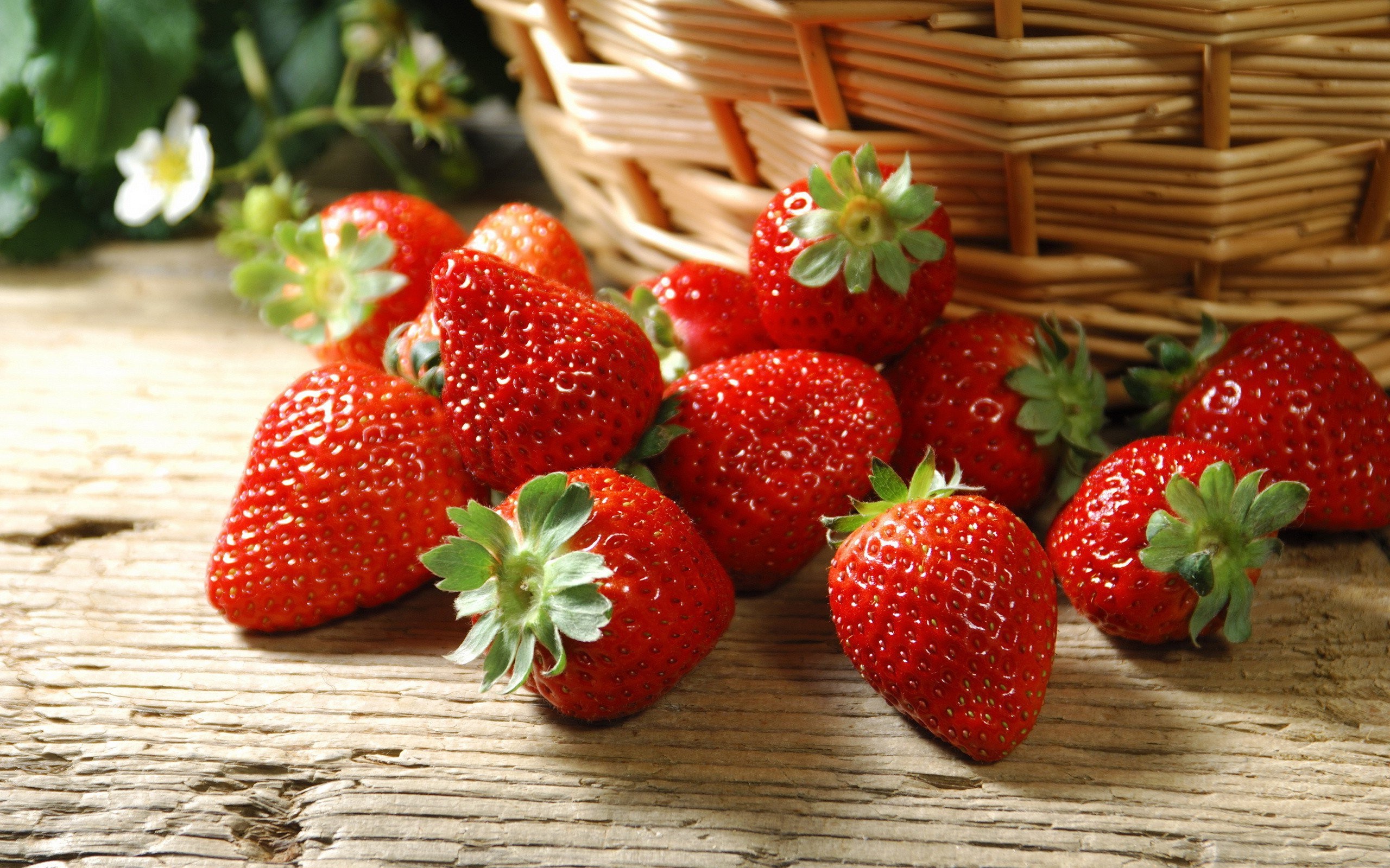 food, Strawberries, Baskets, Wooden surface Wallpaper