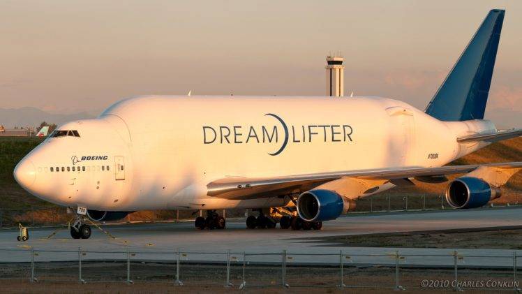 airplane, Boeing 747 Dreamlifter HD Wallpaper Desktop Background