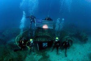 scuba, American flag