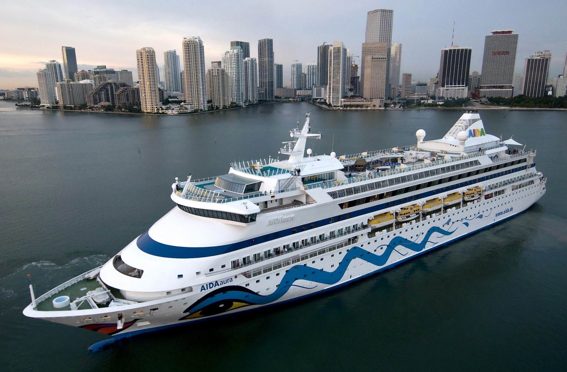 cruise ship, AIDA Wallpaper