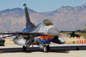 General Dynamics F 16 Fighting Falcon, AIM 9 Sidewinder