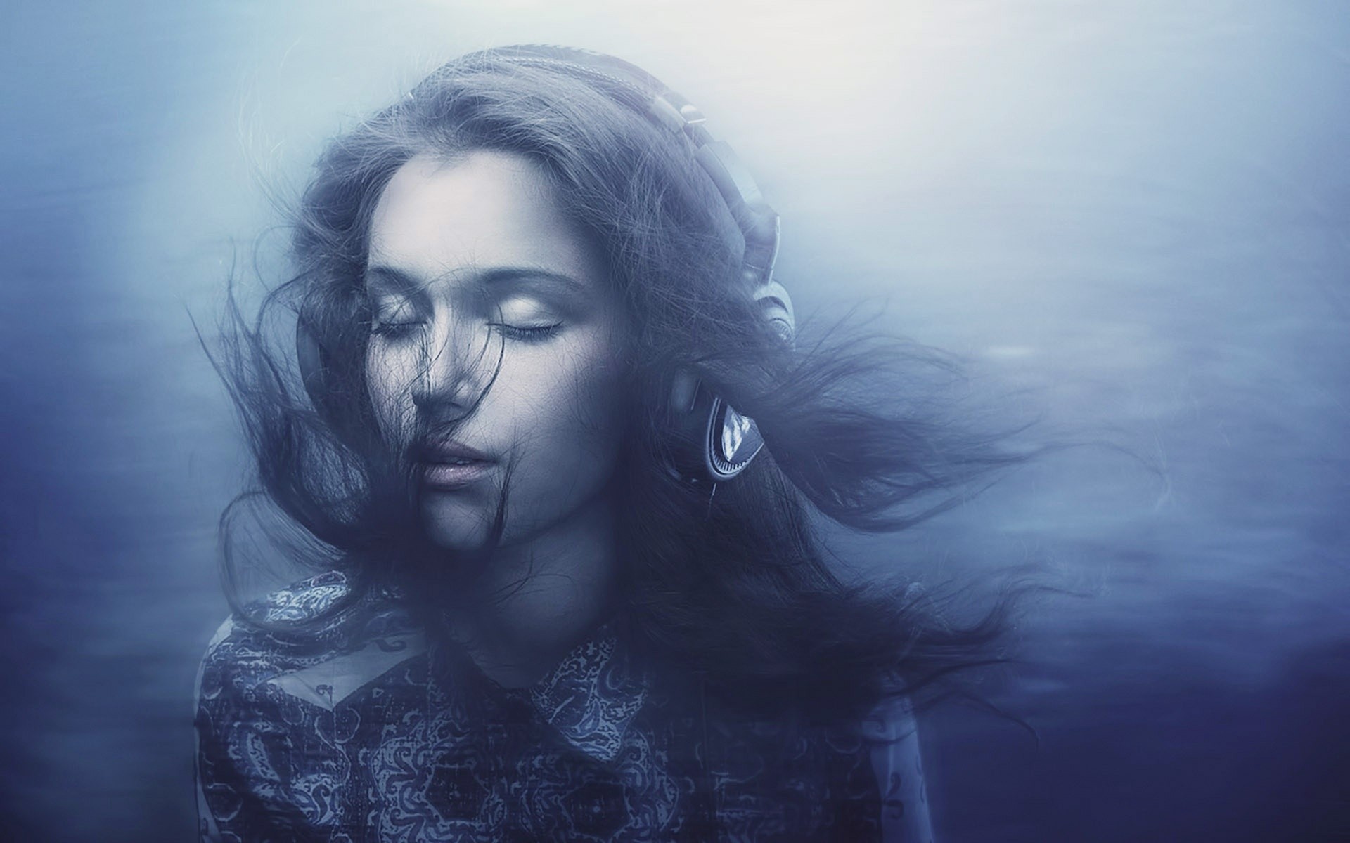 music, Women, Headphones Wallpaper